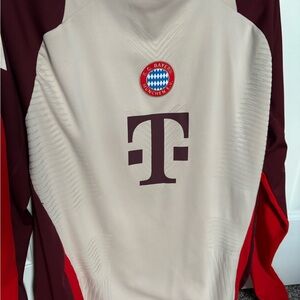 Adidas Bayern Munich Team Issue Training 24/25 European Sweatshirt Sz l